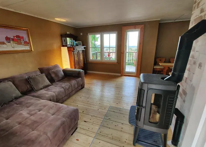 Hans Semesterbostad *