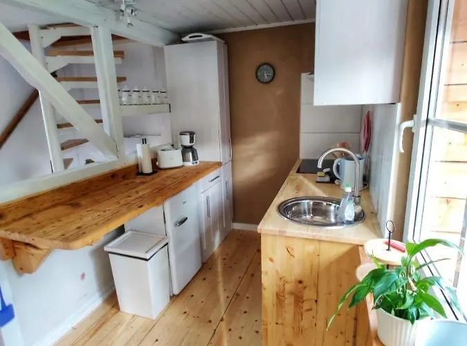 Semesterbostad Hans *